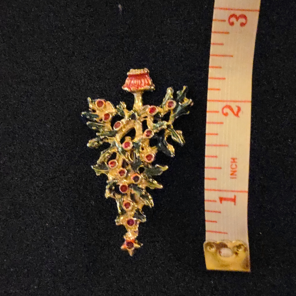 Vintage gold tone Christmas tree brooch - Picture 3 of 4